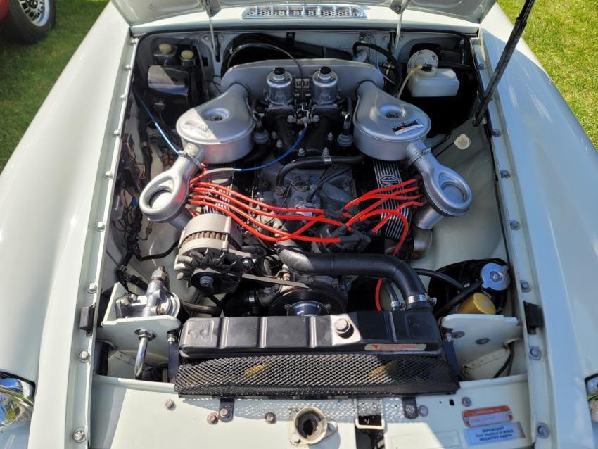 MGB V8