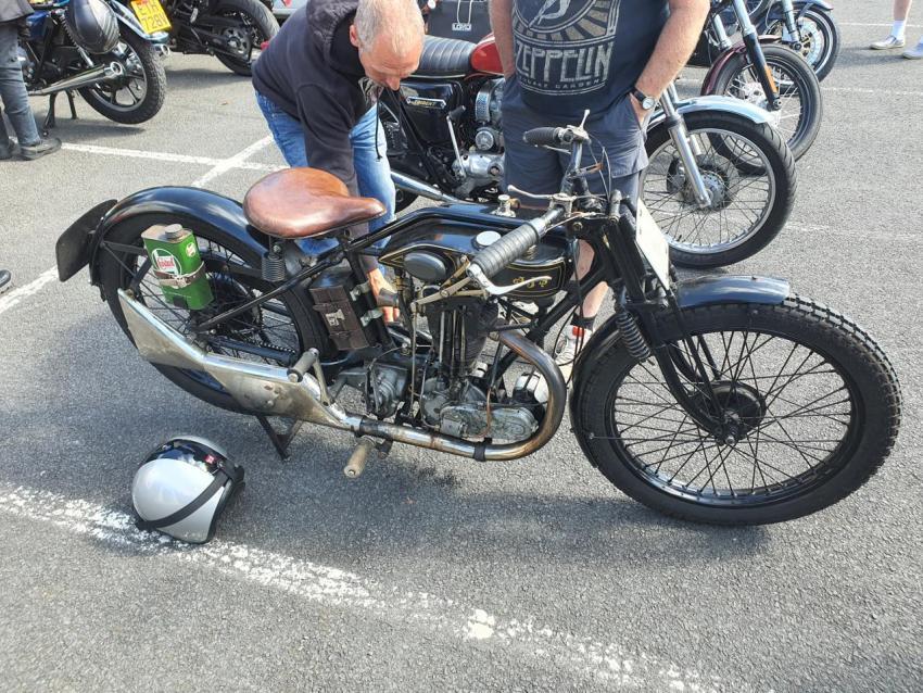 AJS